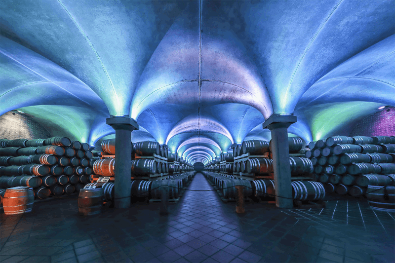 La cantina di maturazione delle Distillerie Berta La cantina di maturazione delle Distillerie Berta