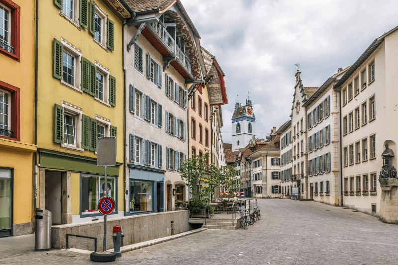 Das Städtchen Aarau ist die Heimat der Weinkellereien