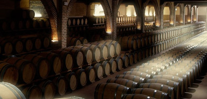 I vini rossi maturano nella cantina climatizzata del Marqués de Griñón.